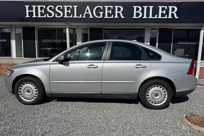 Sølv Volvo S40 fra 2009