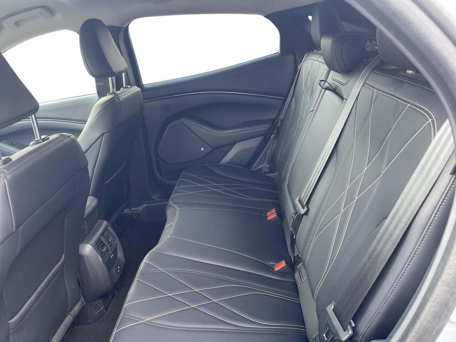 Ford Mustang Mach-E 88 Extended Range