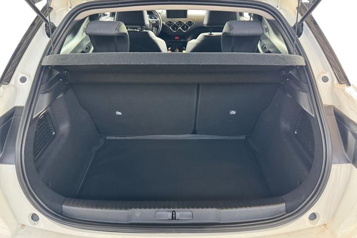 Hvid DS DS 3 CrossBack fra 2022