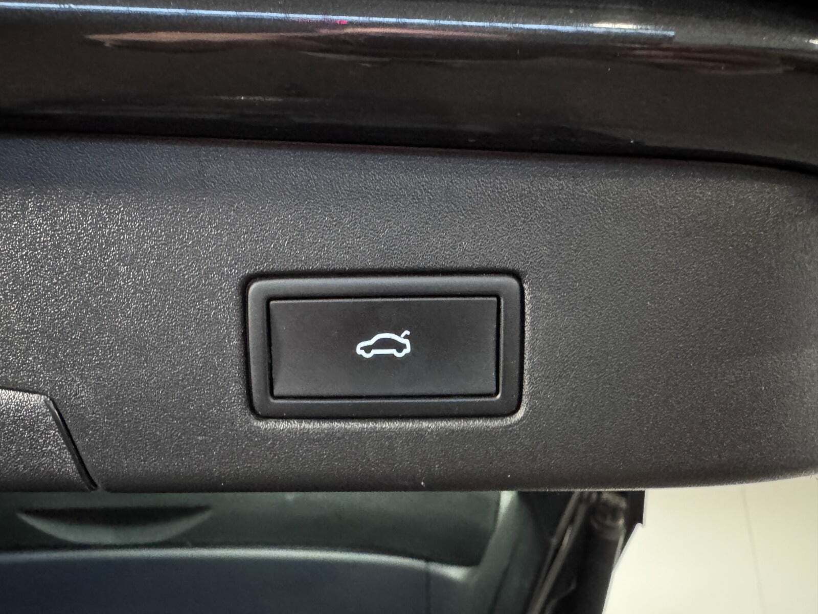 Grå VW ID.4 fra 2022