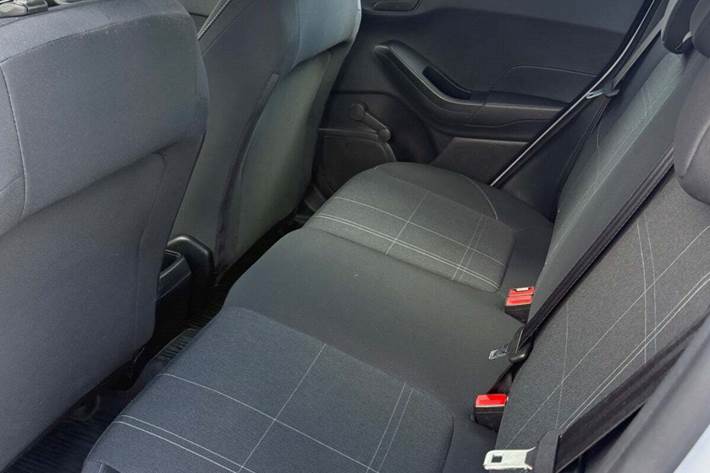 Hvid Ford Fiesta fra 2021