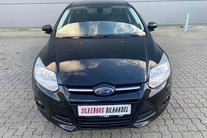 Sort Ford Focus fra 2012