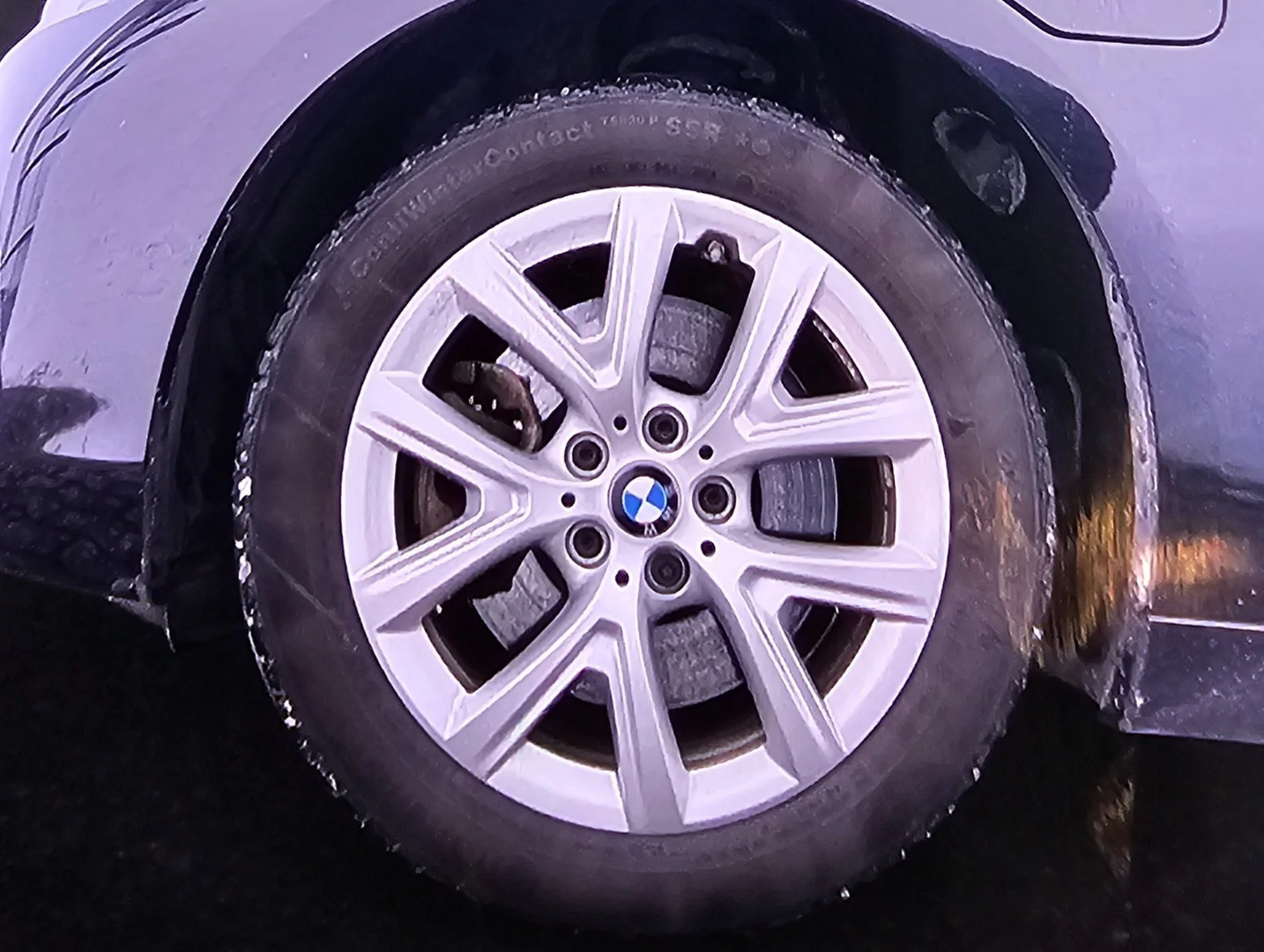 Sort BMW 225xe fra 2019