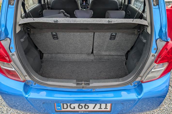 Blå Suzuki Celerio fra 2015