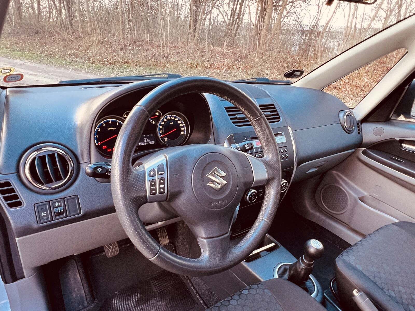 Hvid Suzuki SX4 fra 2013