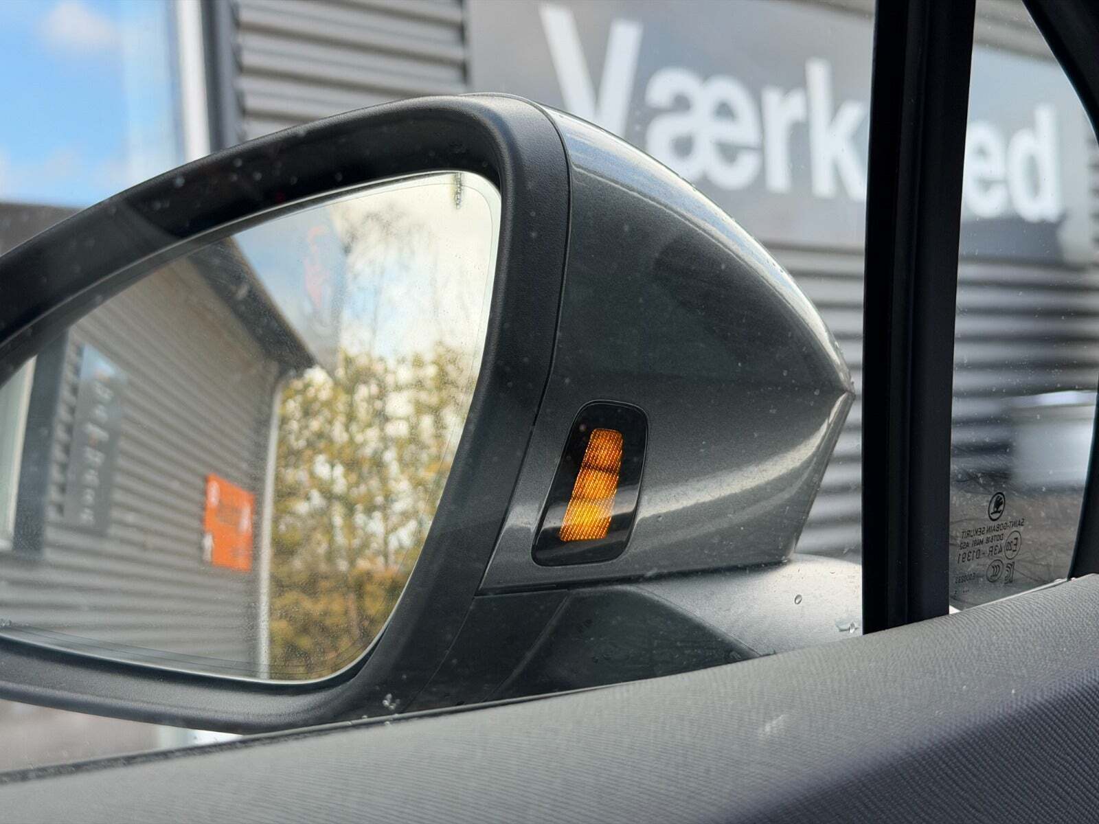 Grå Skoda Elroq fra 2025