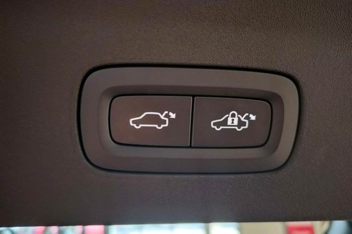 Grå Polestar 2 fra 2023