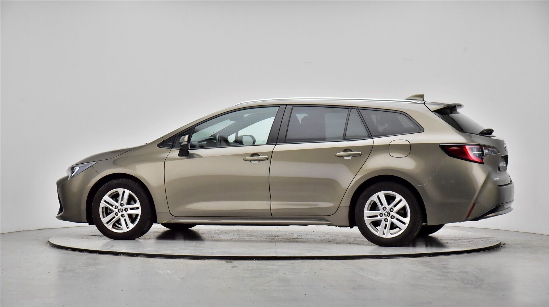 Toyota Corolla 1,8 Touring Sports Hybrid Active Smart E-CVT 122HK Stc Trinl. Gear