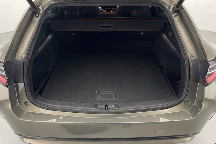 Bronze Toyota Corolla fra 2022