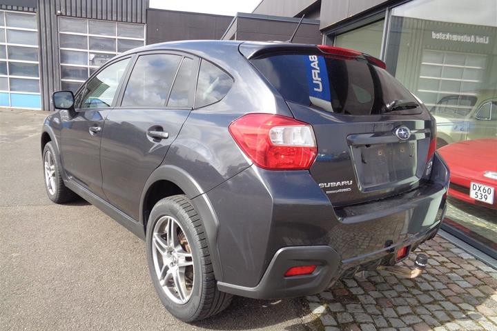 Grå Subaru XV fra 2015