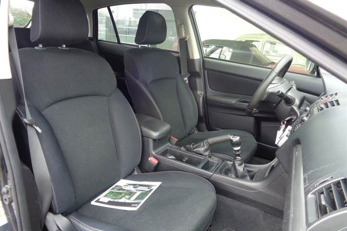 Grå Subaru XV fra 2015