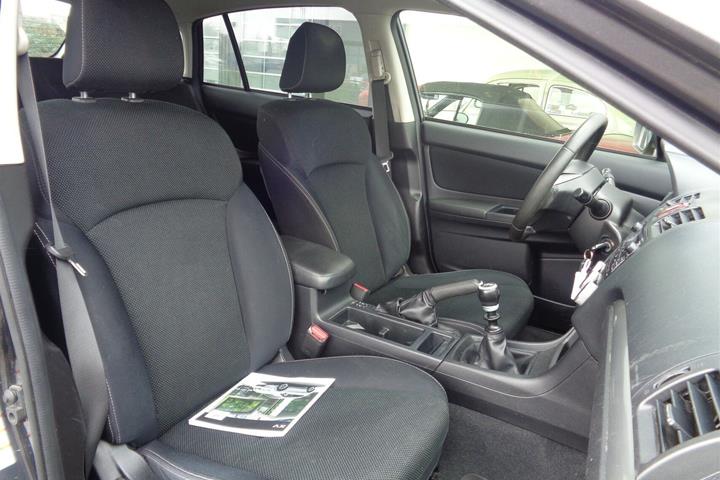 Grå Subaru XV fra 2015