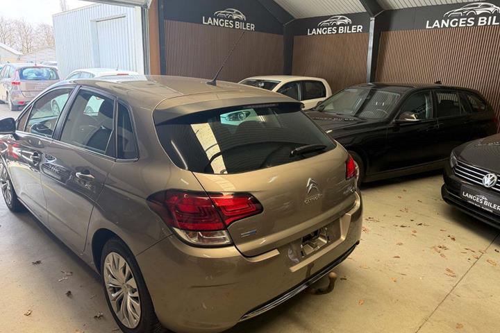Beige Citroën C4 fra 2013