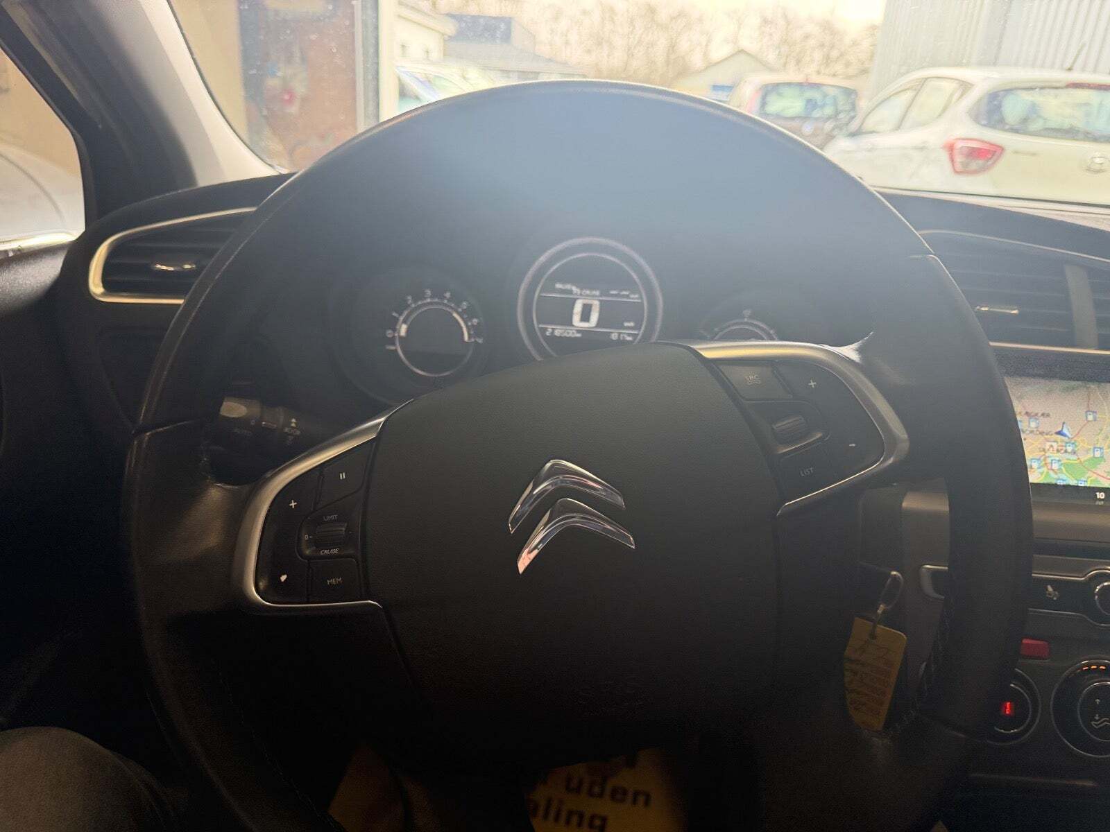 Beige Citroën C4 fra 2013