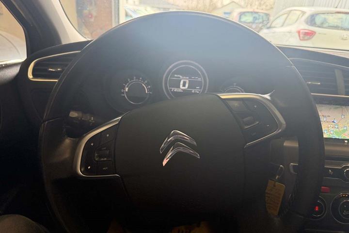 Beige Citroën C4 fra 2013