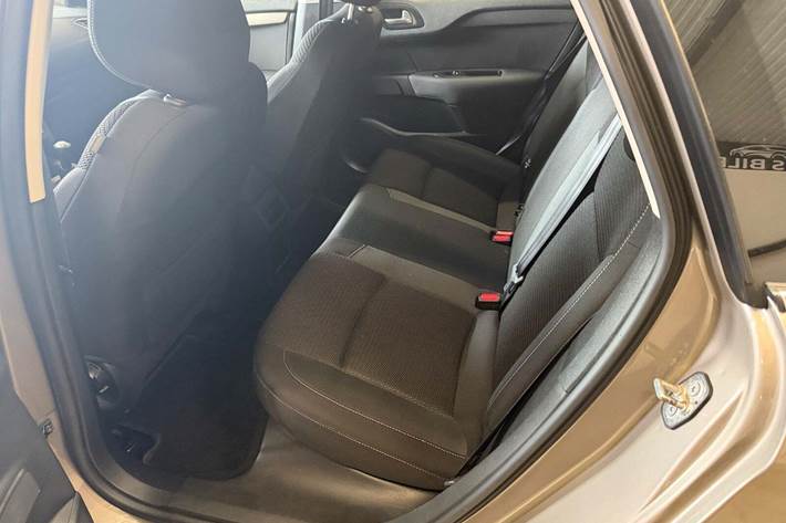 Beige Citroën C4 fra 2013