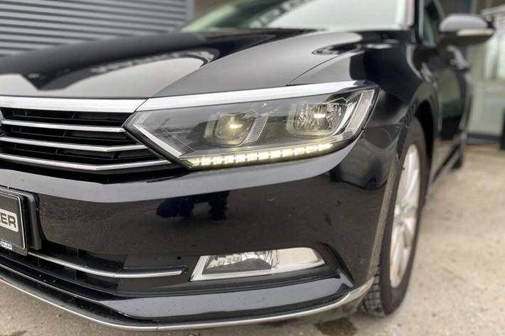 Sort VW Passat fra 2019