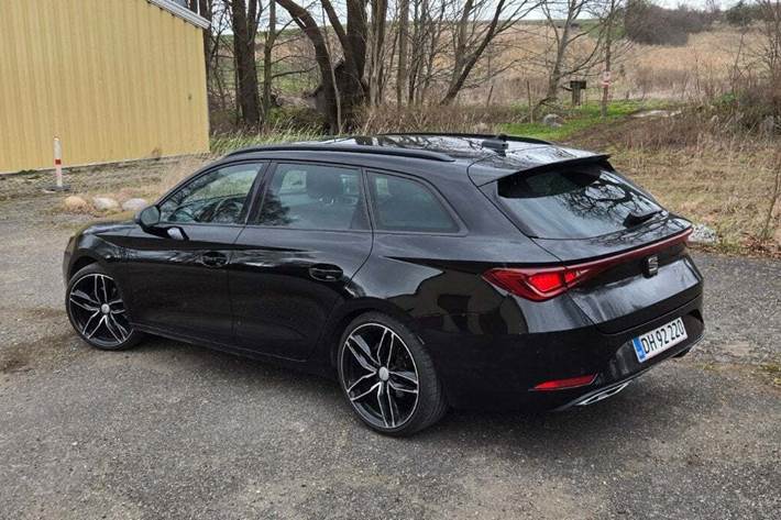 Sort Seat Leon fra 2021