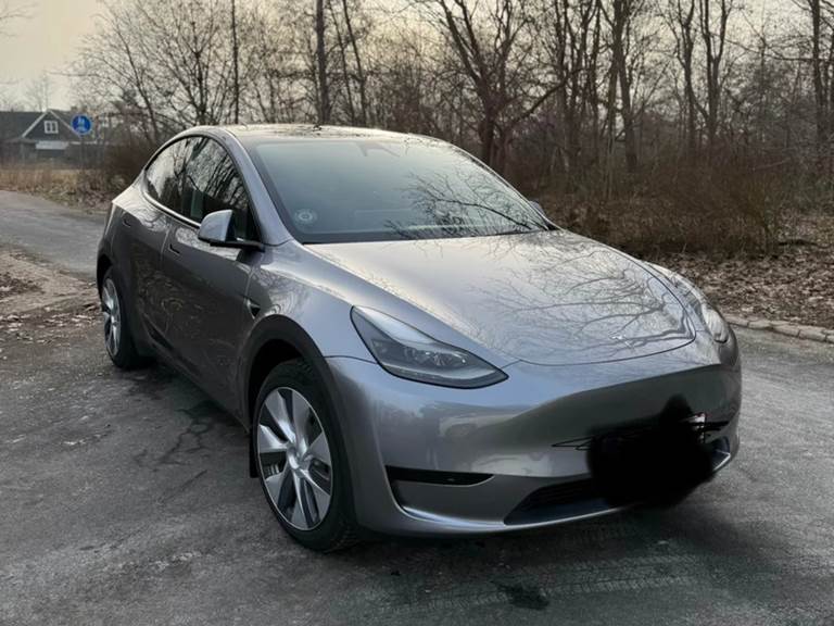 Tesla Model Y Long Range RWD