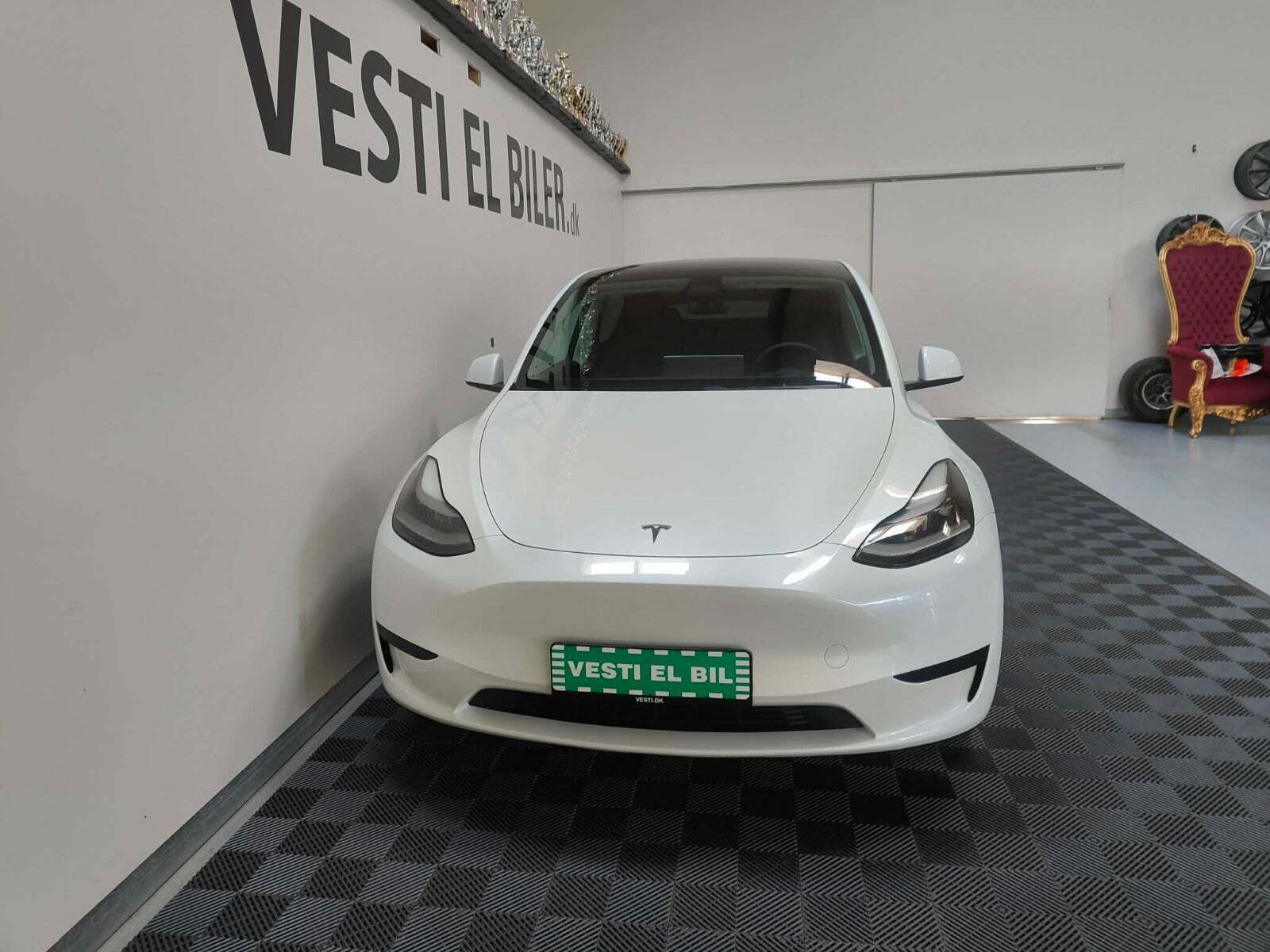 Tesla Model Y Long Range RWD