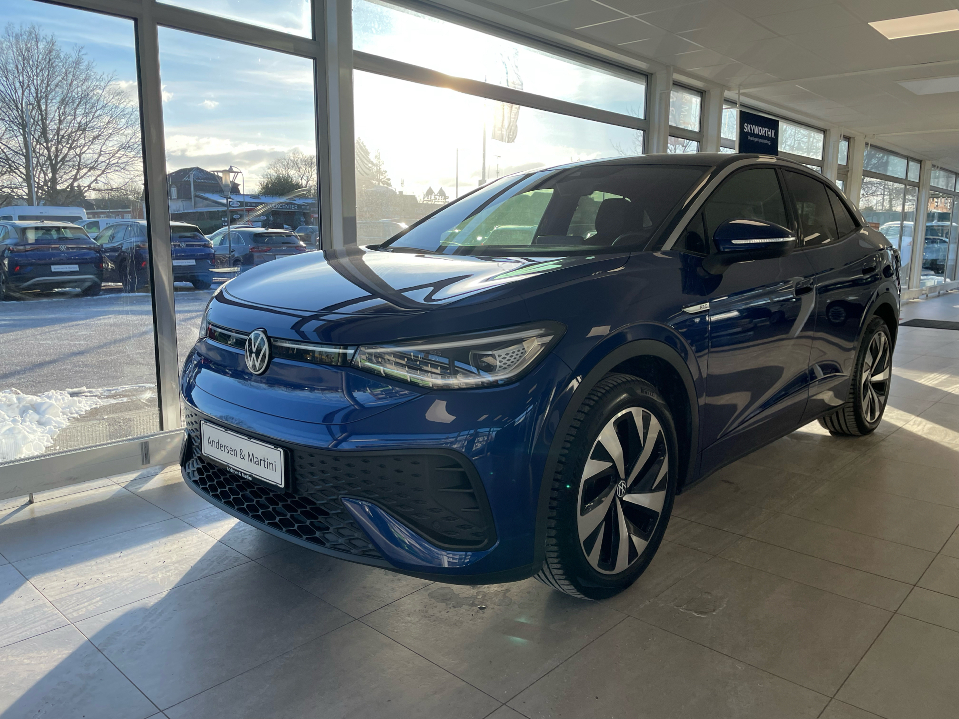 Blå VW ID.5 fra 2023 set udefra