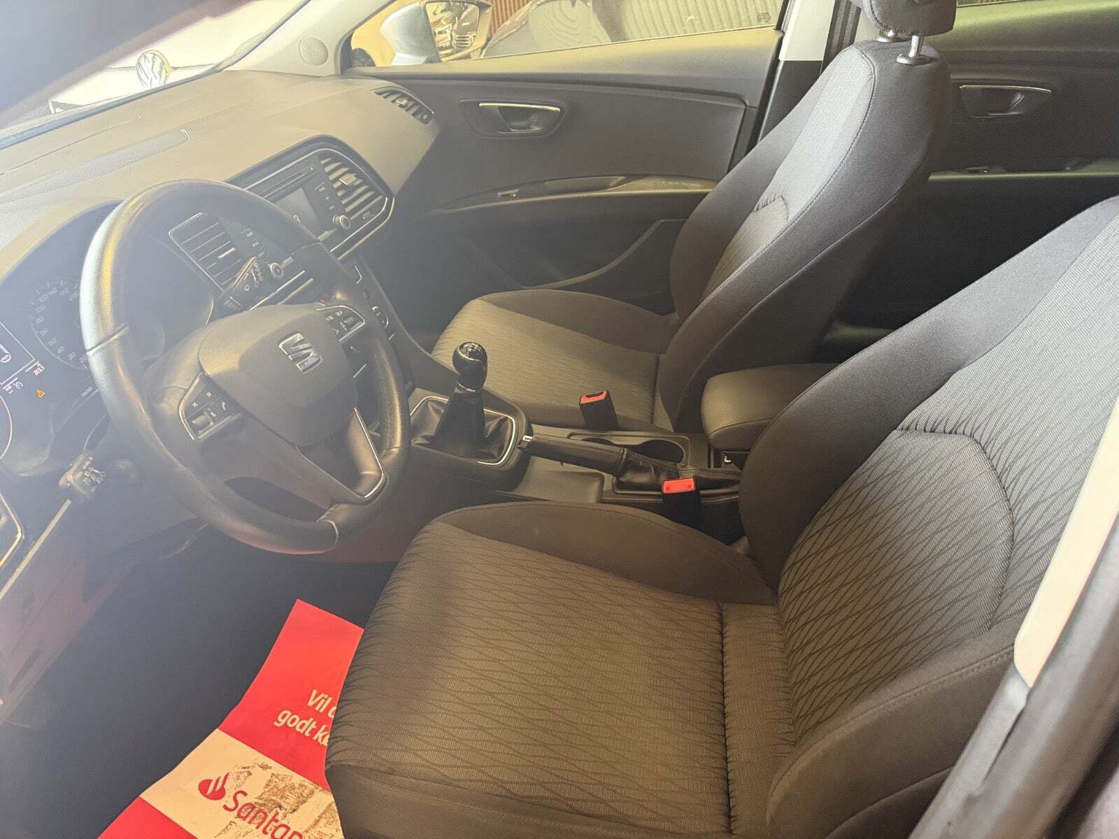 Grå Seat Leon fra 2014