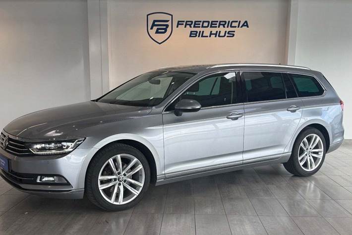 Grå VW Passat fra 2019