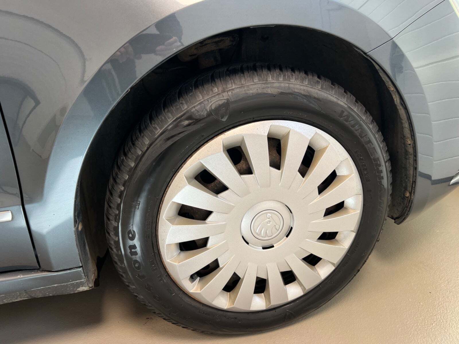 Grå Skoda Superb fra 2015