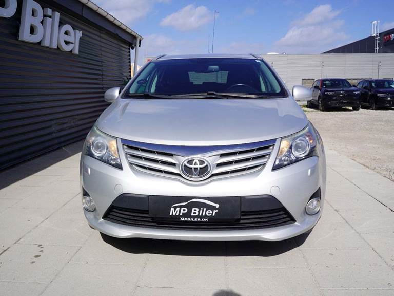 Toyota Avensis 2,0 D-4D T2 Premium stc.