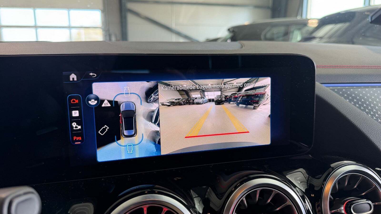 Grå Mercedes EQA250+ fra 2024