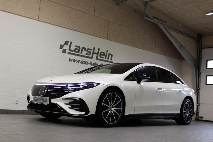 Hvid Mercedes EQS450+ fra 2022