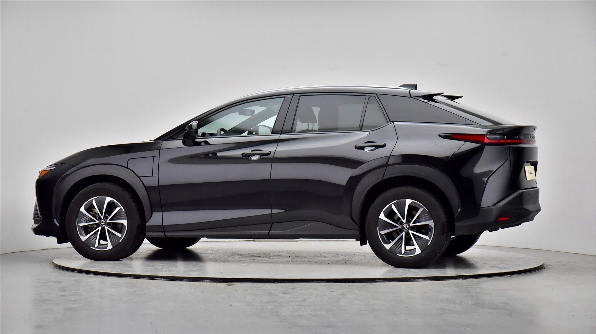 Lexus RZ 450e EL Executive Direct4 313HK 4d Aut.