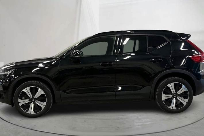 Sort Volvo XC40 fra 2023