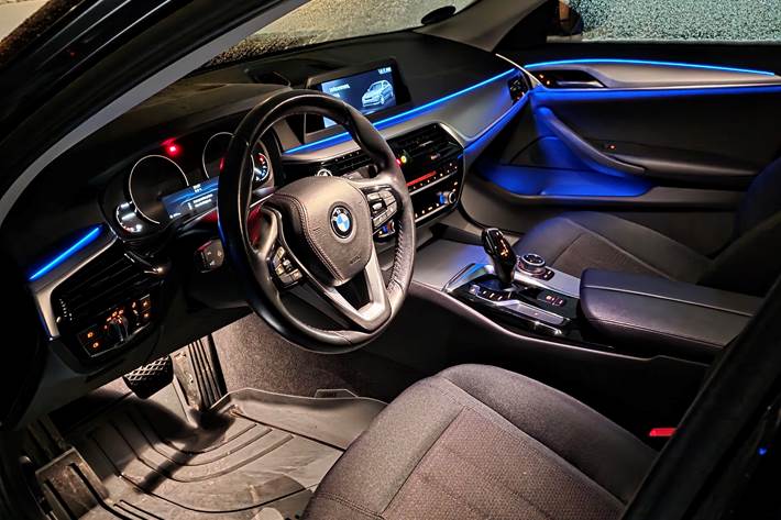 Grå BMW 5-Serie fra 2018