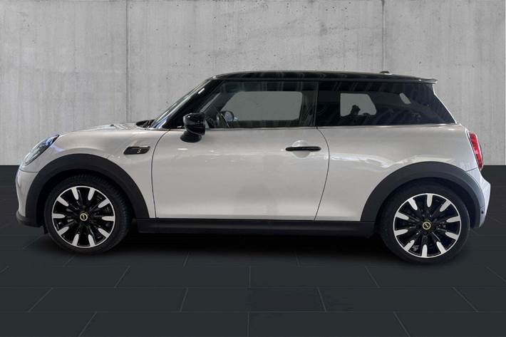 Sølv Mini Cooper SE fra 2023