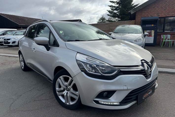 undefined Renault Clio IV fra 2016 set udefra