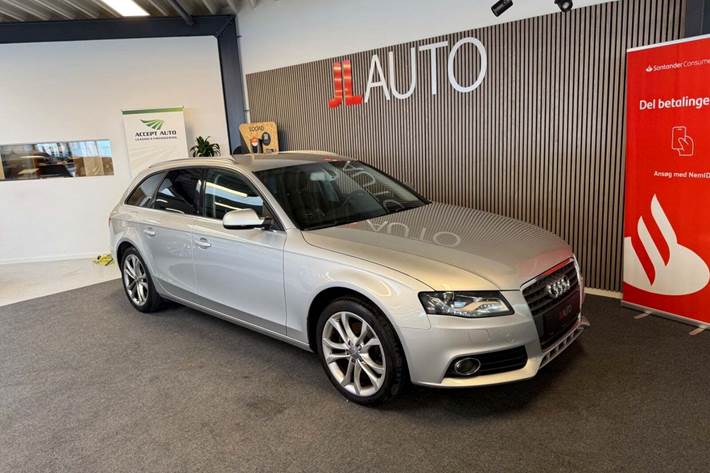 Sølv Audi A4 fra 2011