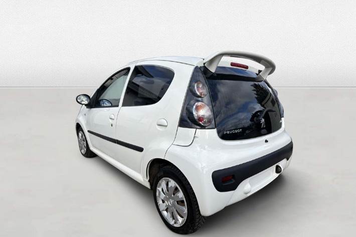 undefined Peugeot 107 fra 2007