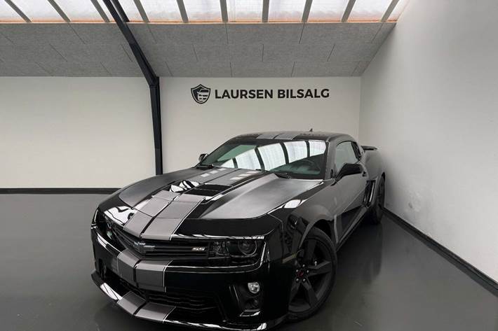 Sort Chevrolet Camaro fra 2011