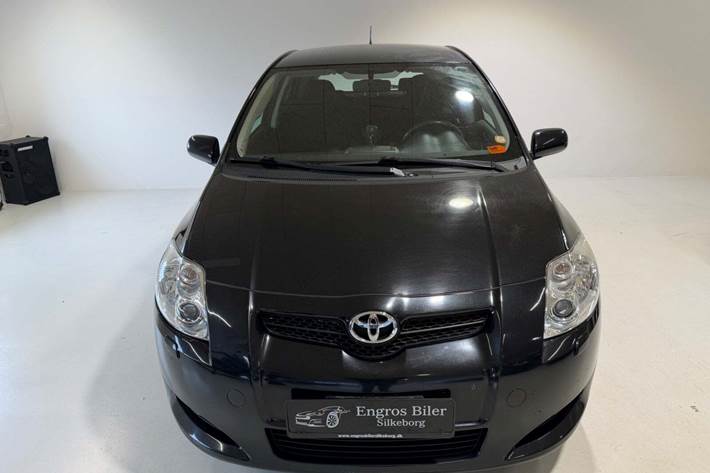Sort Toyota Auris fra 2007