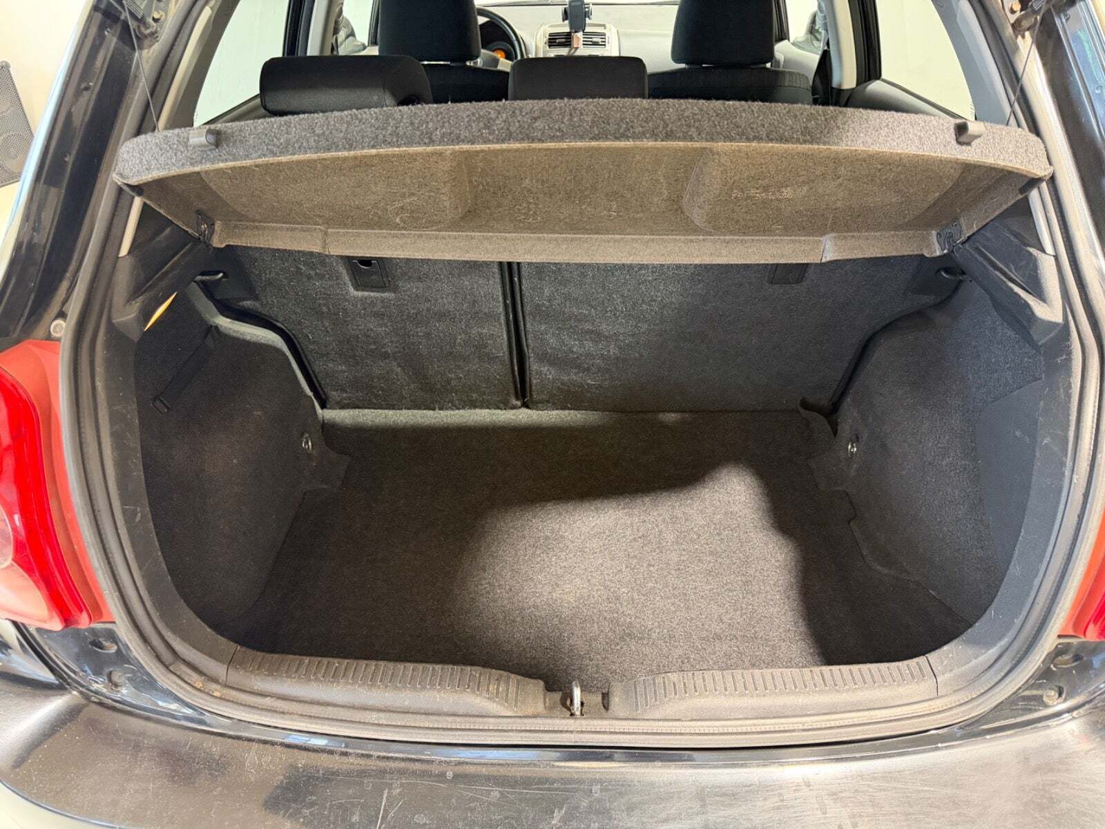 Sort Toyota Auris fra 2007