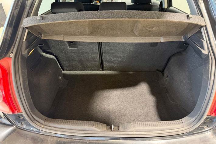 Sort Toyota Auris fra 2007