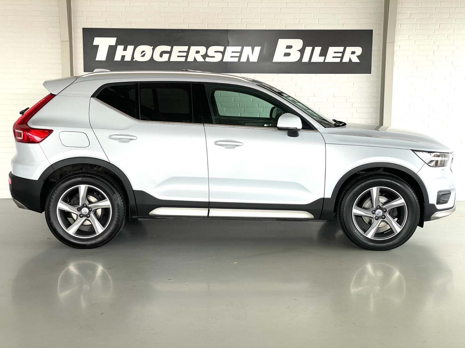 Hvid Volvo XC40 fra 2020