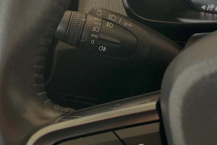 Hvid Volvo XC40 fra 2020
