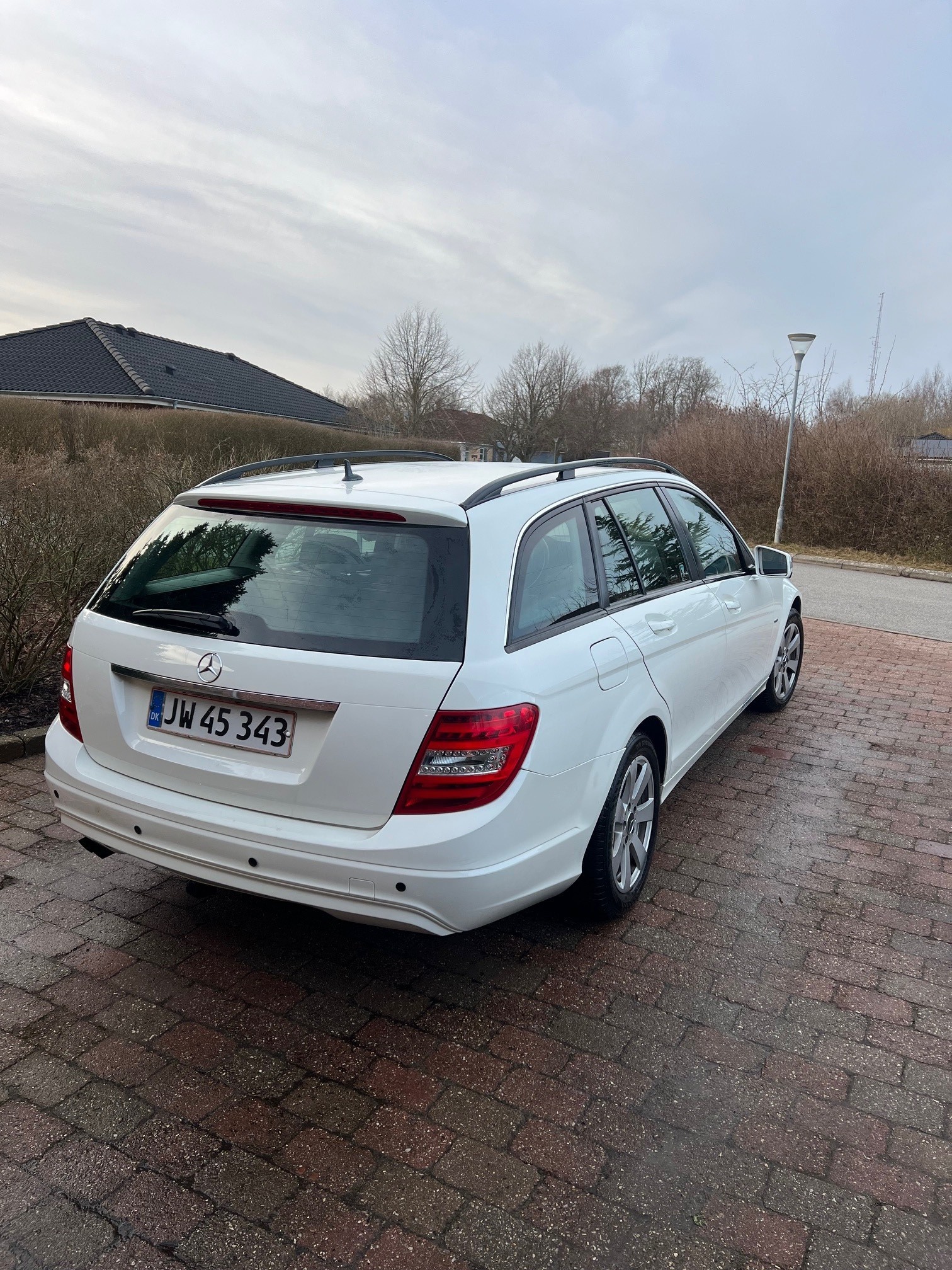 Hvid Mercedes C-Klasse fra 2012