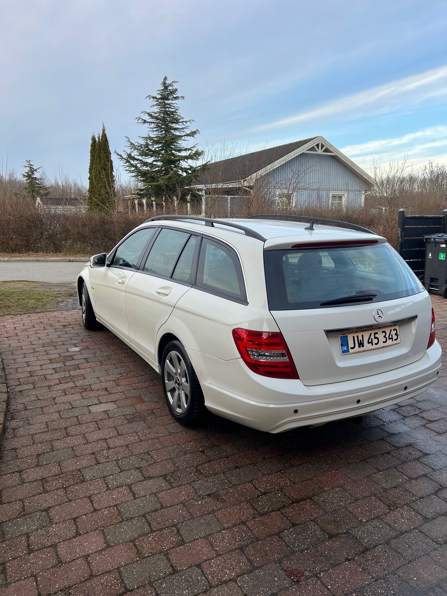 Mercedes C-Klasse 2,1 200 CDI BlueEFFICIENCY T 7G-TRONIC PLUS