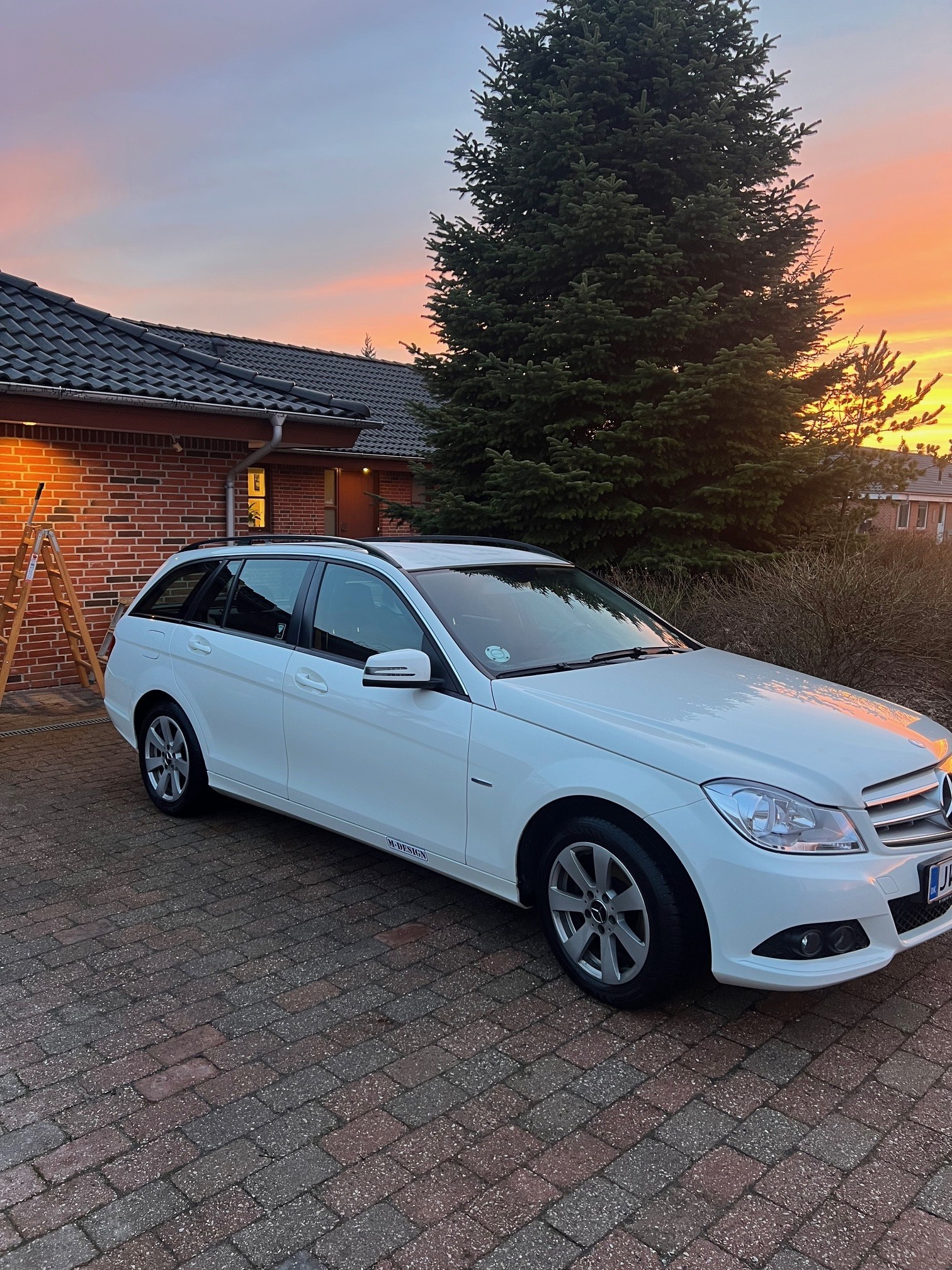 Hvid Mercedes C-Klasse fra 2012