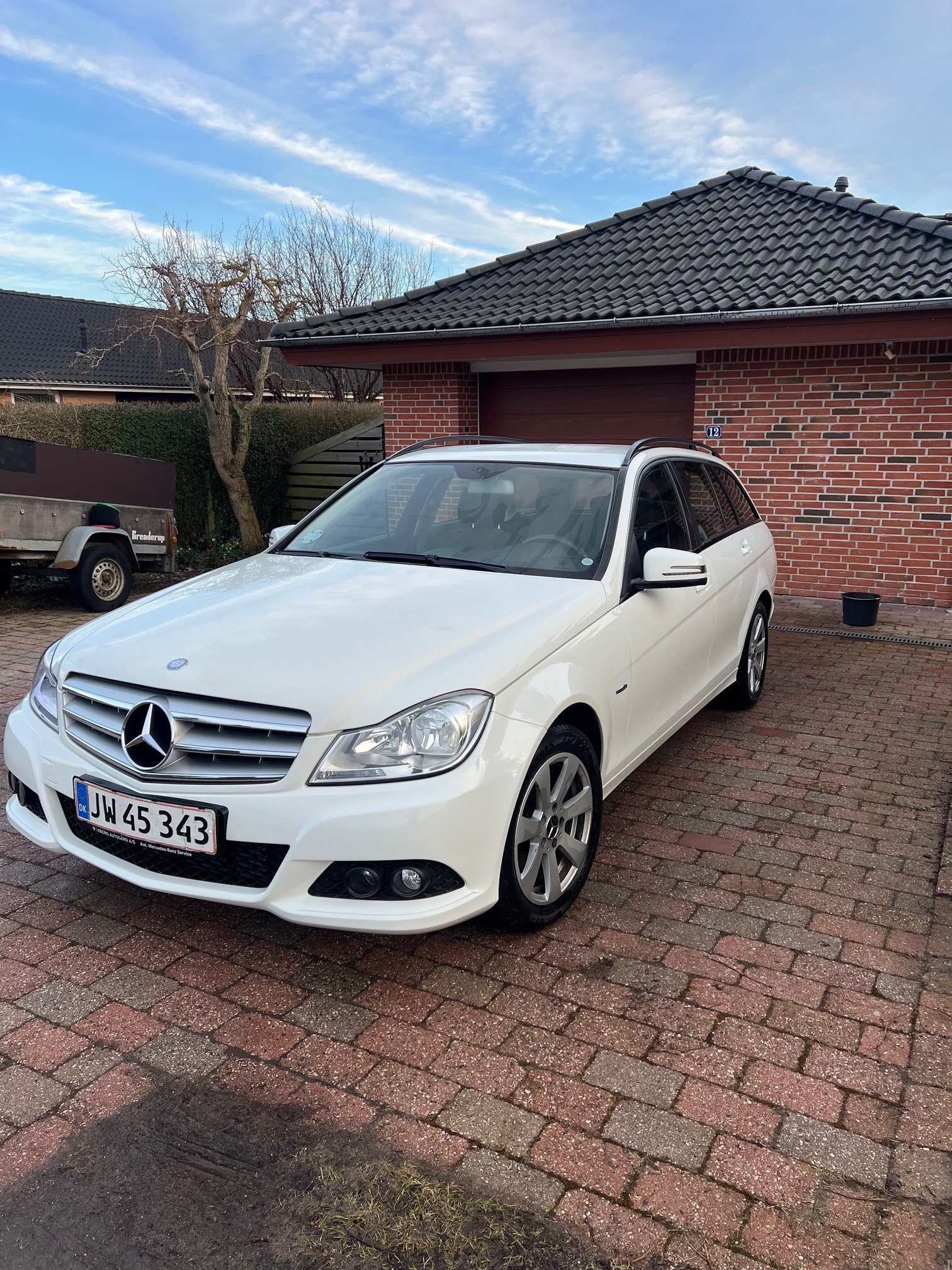 Hvid Mercedes C-Klasse fra 2012