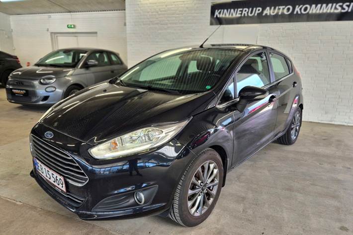 Sort Ford Fiesta fra 2015