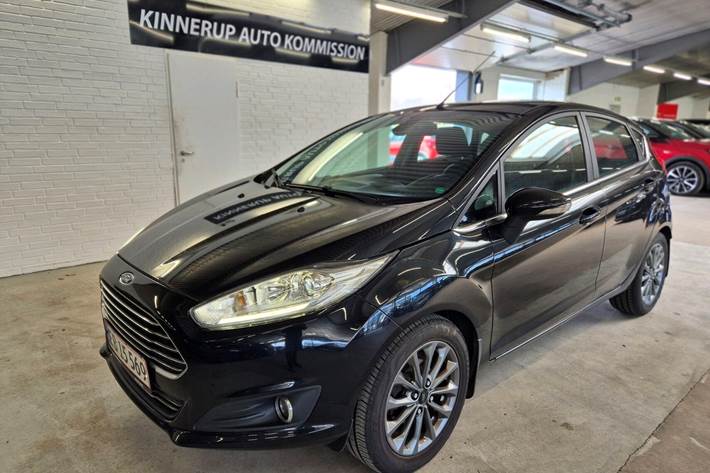 Sort Ford Fiesta fra 2015